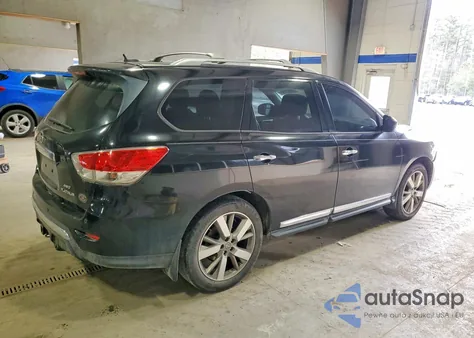 2014 Nissan Pathfinder S z USA, uszkodzony, nr VIN 5N1AR2MM7EC638380